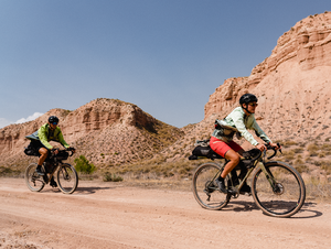 Die neue Bikepacking-Bekleidungskollektion von Jack Wolfskin mit brrr°-Technologie